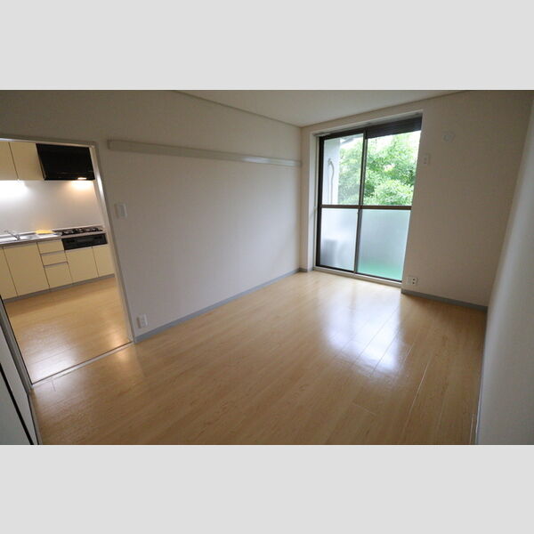 ビラ・ジュニペラス　C棟202号室 洋室