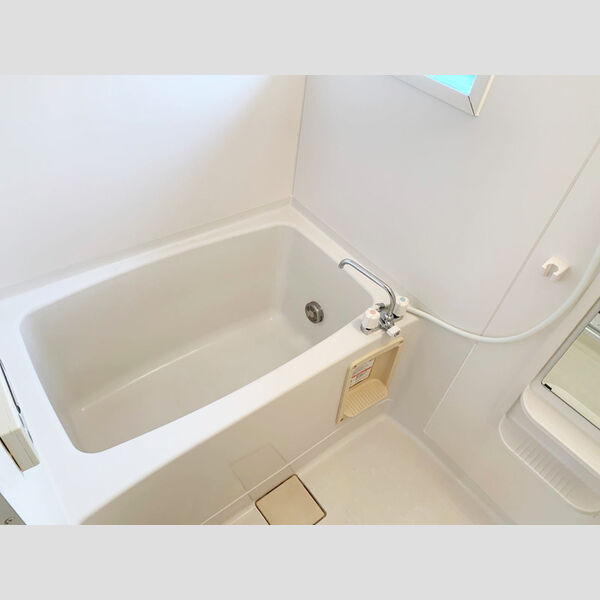 アルファタウン秦野新町　B301号室 浴室