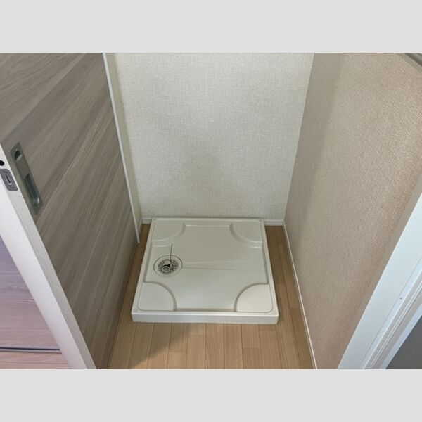 ステラ　B101号室 室内洗濯機置き場