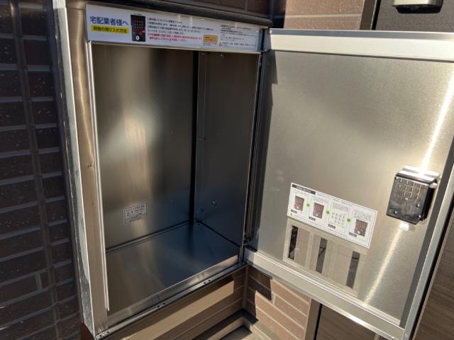 セピアローズ103号室 宅配ボックス