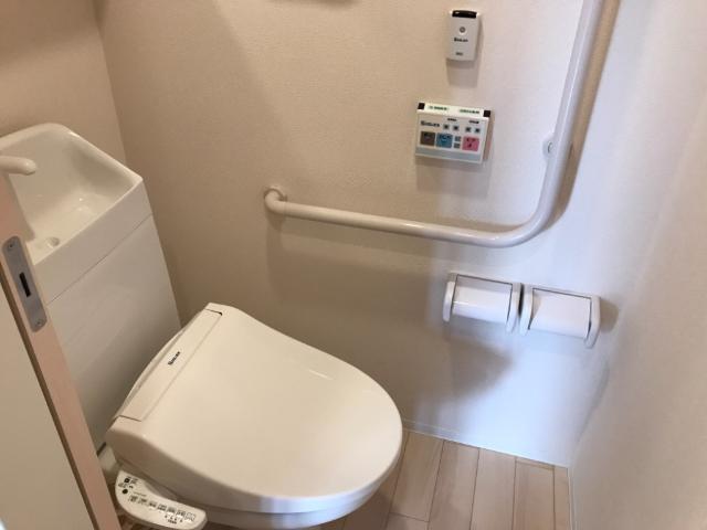 ラフィネ201号室 トイレ