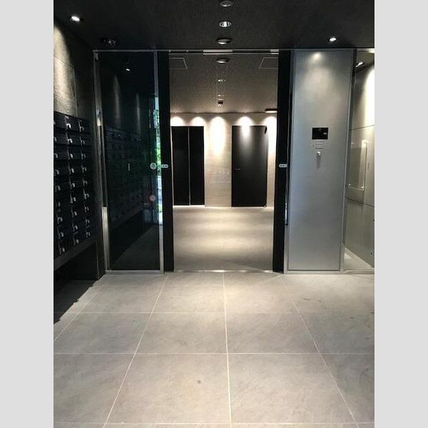 S-RESIDENCE市川 エントランス