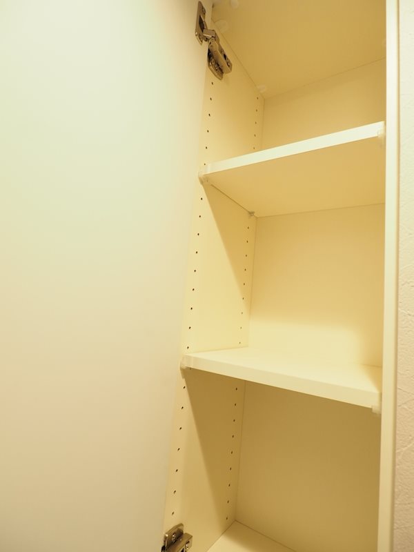 ドゥーエ日暮里2階 収納