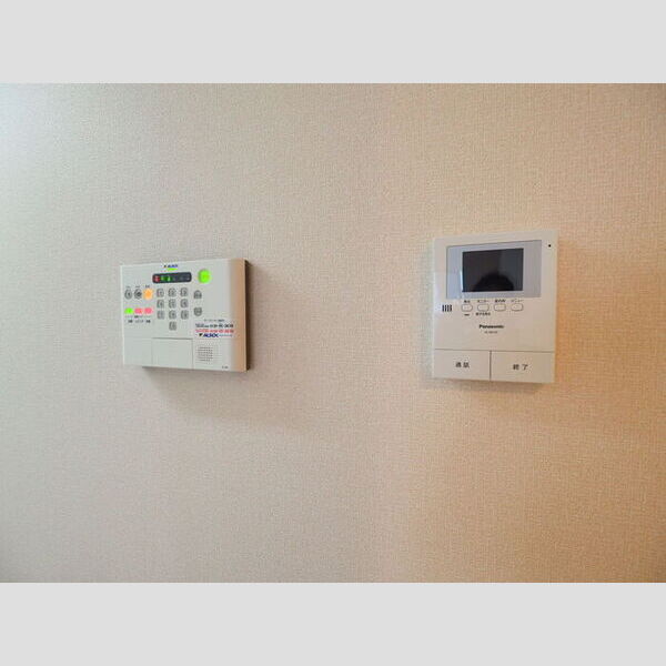 カシータ等々力緑地101号室 ALSOK・TVインターホン