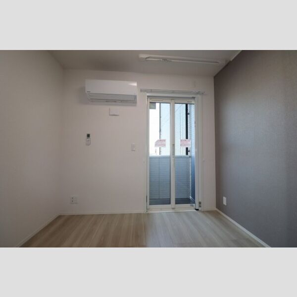 セレスティア江戸川Ⅱ101号室 洋室4.6帖テラス側