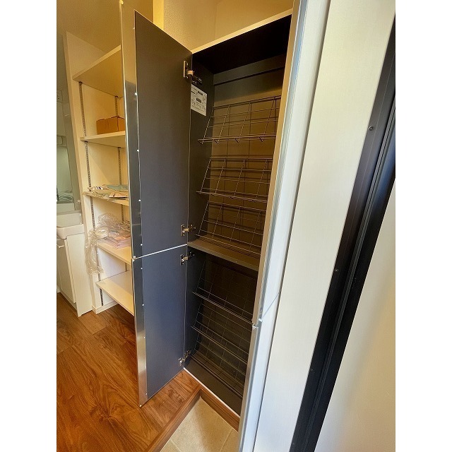 エクセラン馬橋north101号室 内観