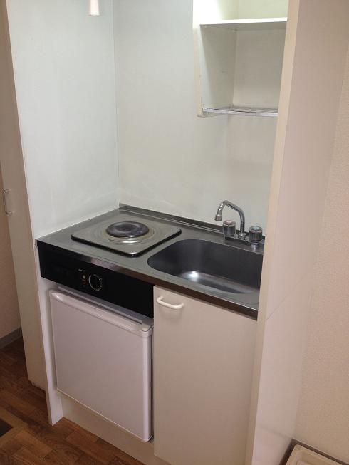 レオパレスルミエール108号室 キッチン