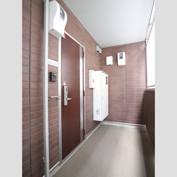 アベリア 玄関(外)