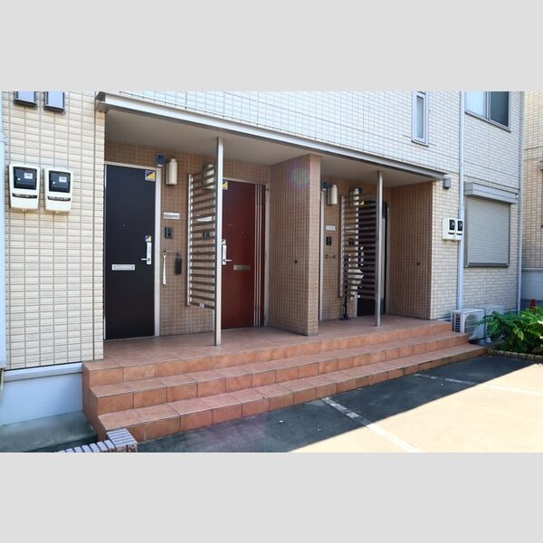 メゾン サクラ エントランス