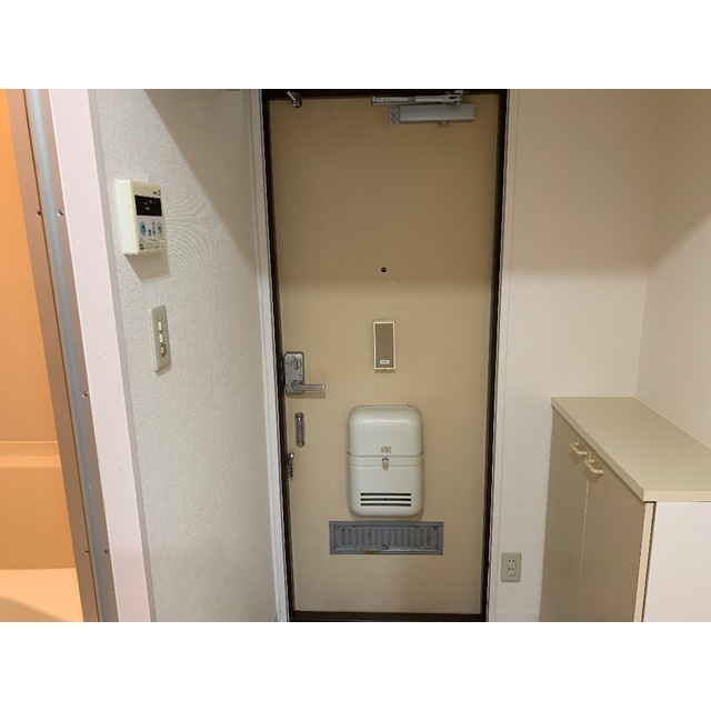 ボナール関102号室 玄関