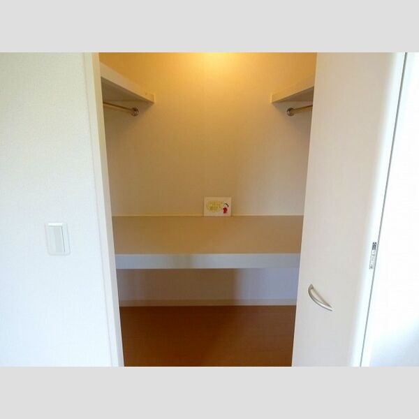 プラムガーデン ウォークインクローゼット