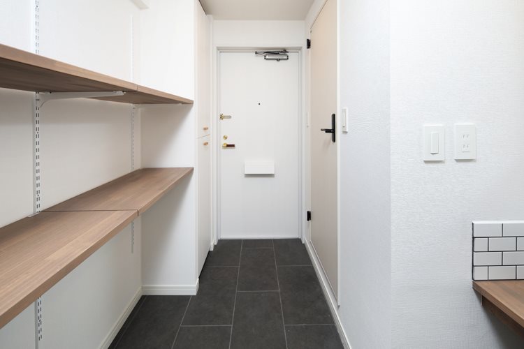 レジディア目黒4階 玄関