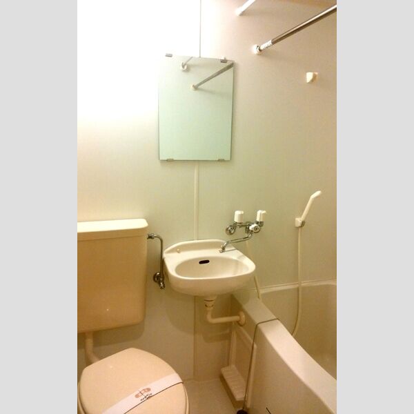 ハレ　ロォカヒ101号室 101号室　トイレ、浴室