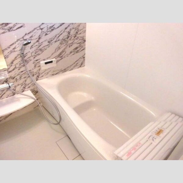 ラ・ピーノ　7 追い焚き機能付き一坪風呂