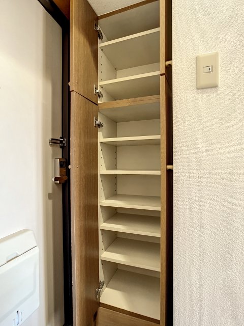 ルーブル田園調布南403号室 同建物別部屋の参考画像