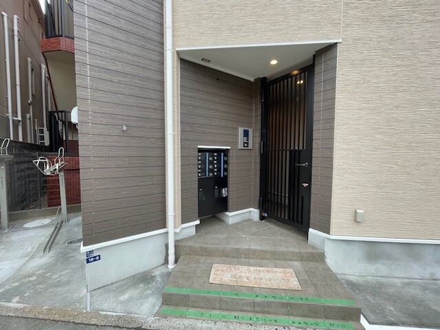 ベイホーム市川(E-202)2階 エントランス