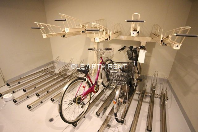 コンシェリア池袋 ＴＨＥ ＲＥＳＩＤＥＮＣＥ ＥＡＳＴ1階 屋内駐輪場