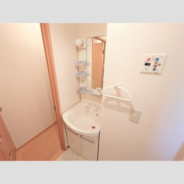 ヴァンセンヌ302号室 洗髪洗面化粧台