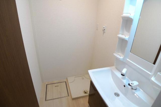 ＲＥＥＮＡ（リーナ）102号室 脱衣所