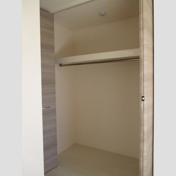 スカイフラット205号室 クローゼット