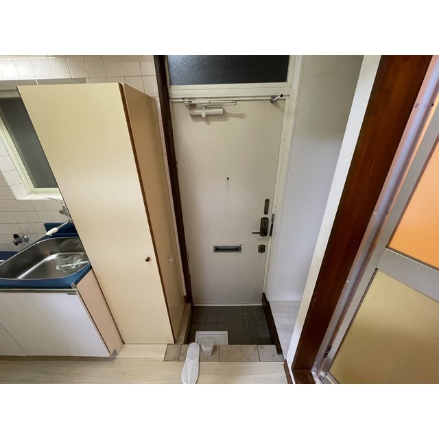 ハピネス高田103号室 玄関