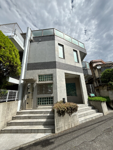 トムリーノ 外観