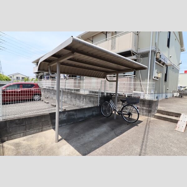ビュークレスト 駐輪場
