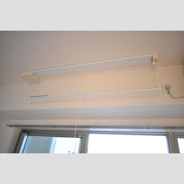 アルカータ壽　(住居部分)403号室 室内物干