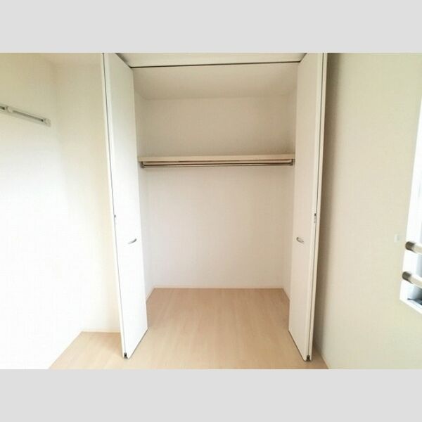 メゾン・レ・シエル203号室 収納