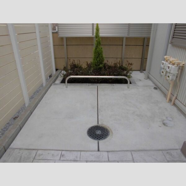 ラウレア瑞江 バイク置場