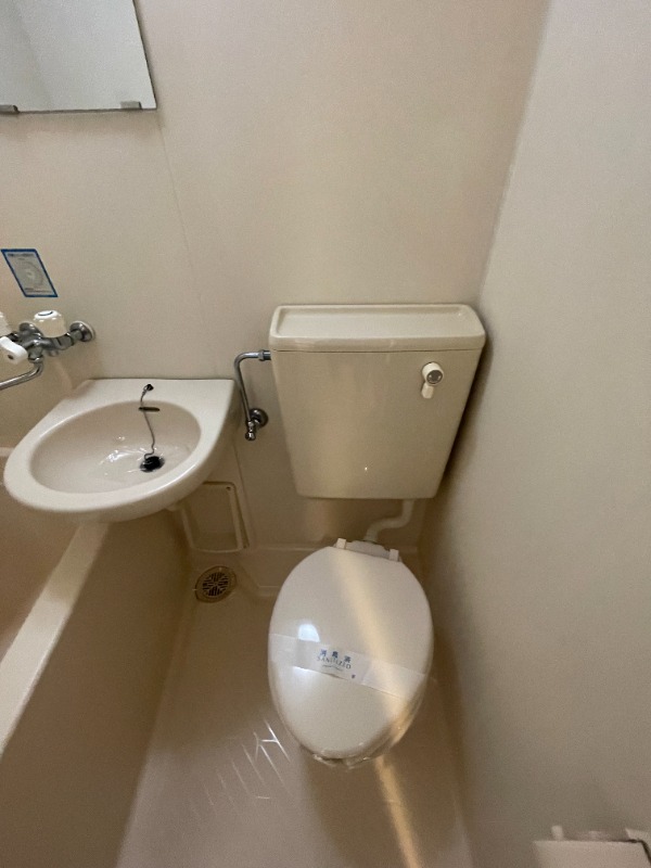 イーストアベニュー2階 ※同タイプの違うお部屋のお写真です。