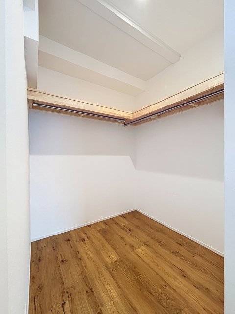 リシェル氷川台3階 ウォークインクローゼット