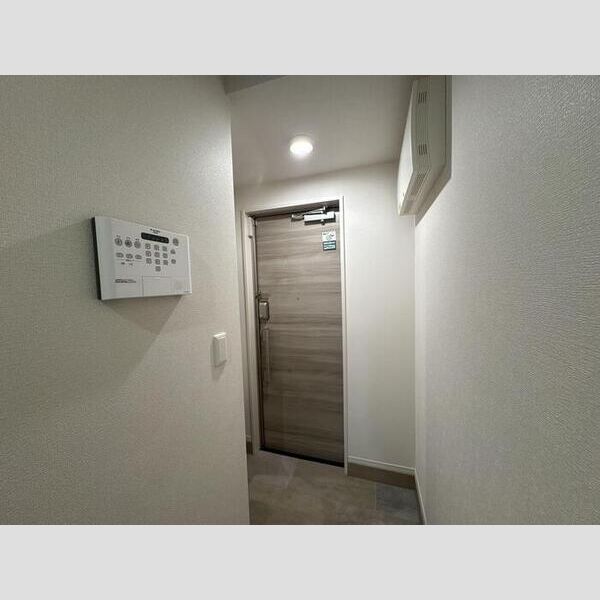 セレスティア六町Ⅱ103号室 玄関