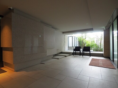 ディアナコート三軒茶屋2階 ロビー　※2026年4月撮影