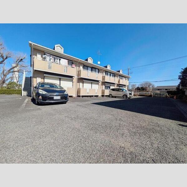 ルードルフィアタウンズ　B102号室 駐車場