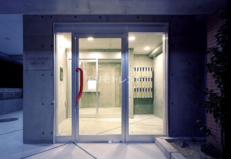 セレーネ自由が丘1階 エントランス