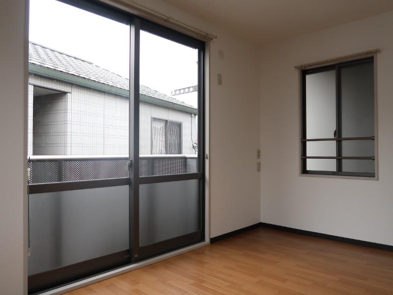 ペディガーデン一番館1階 リビング