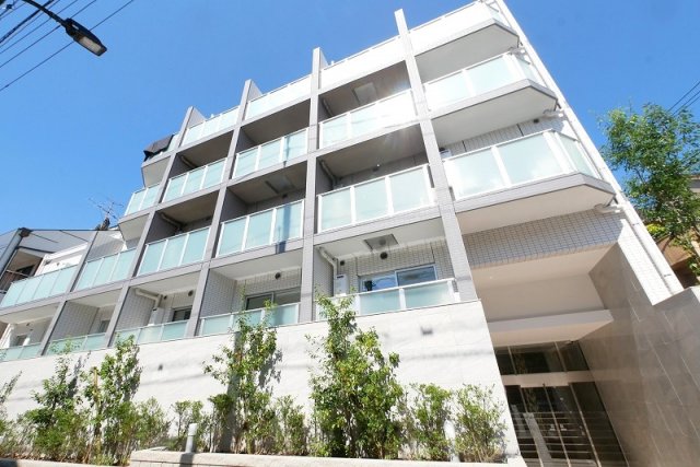 PREMIUM CUBE 新宿中井3階 外観