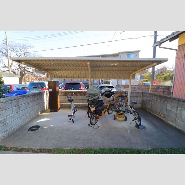 ファインメゾン 駐輪場