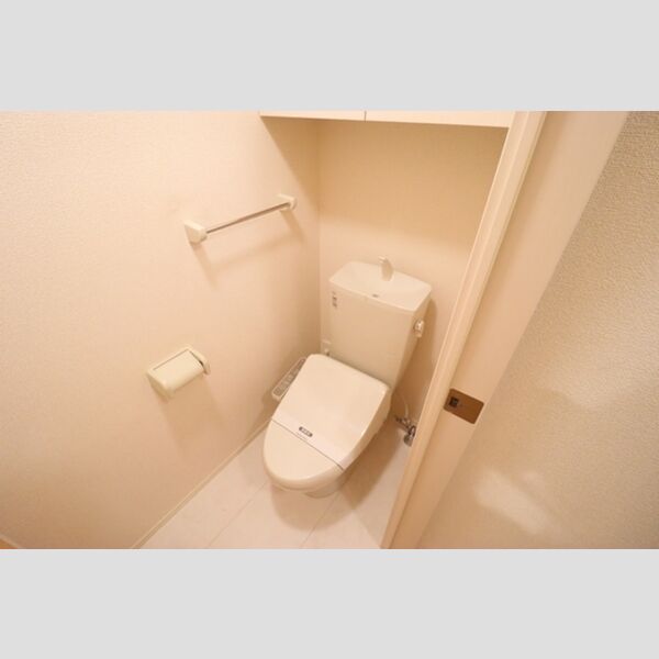 エスペランサⅡ102号室 温水洗浄暖房便座