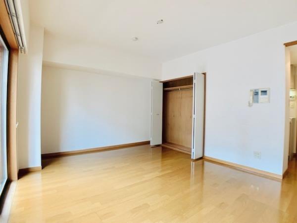 ティアラ恵比寿4階 リビング