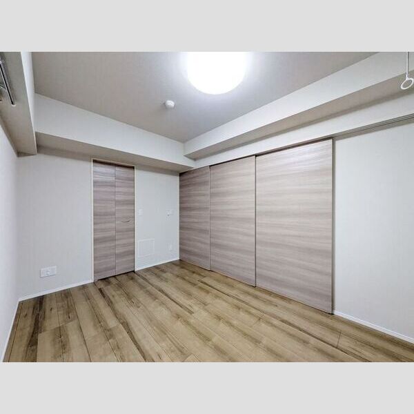 ソレイユ上落合201号室 洋室