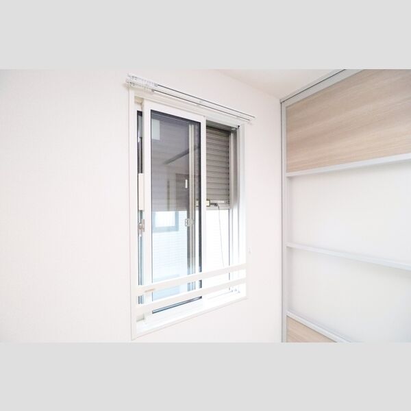 Briller 東大宮 シャッター(洋室3.8帖)