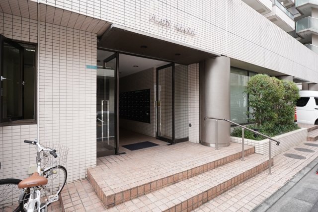 フラッツ大橋5階 エントランス