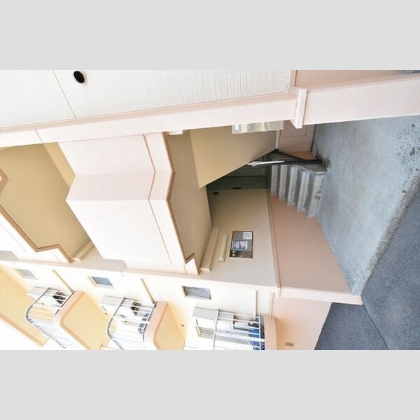 ハビテーションWADA306号室 エントランス