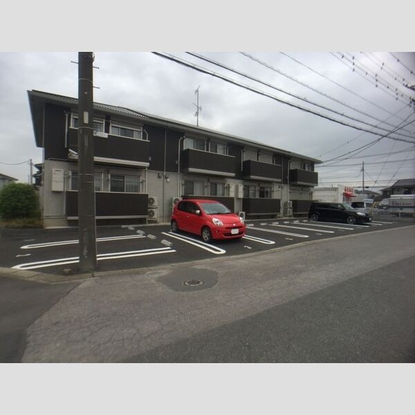 ・　さくら 駐車場
