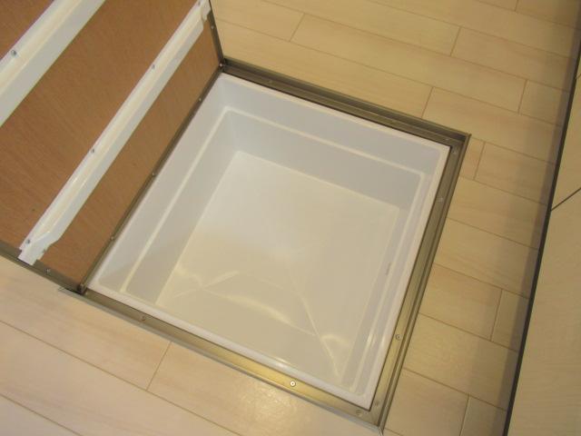 シェトア三山 キッチン床下収納