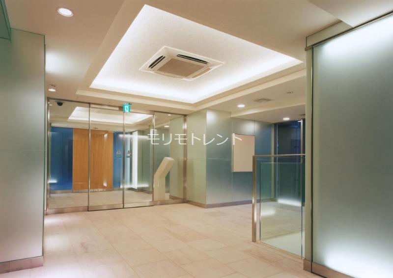 ピアース乃木坂地下1階 エントランスホール