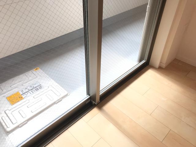 エルヴァス203号室 複層ガラス