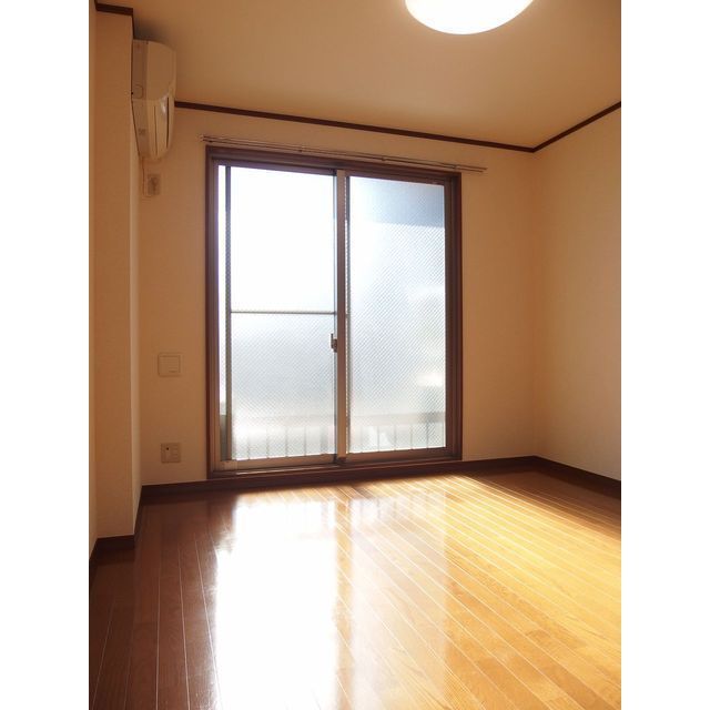 アンプルール フェール 四季 リビング